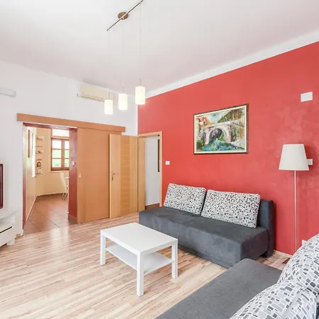 Apartma